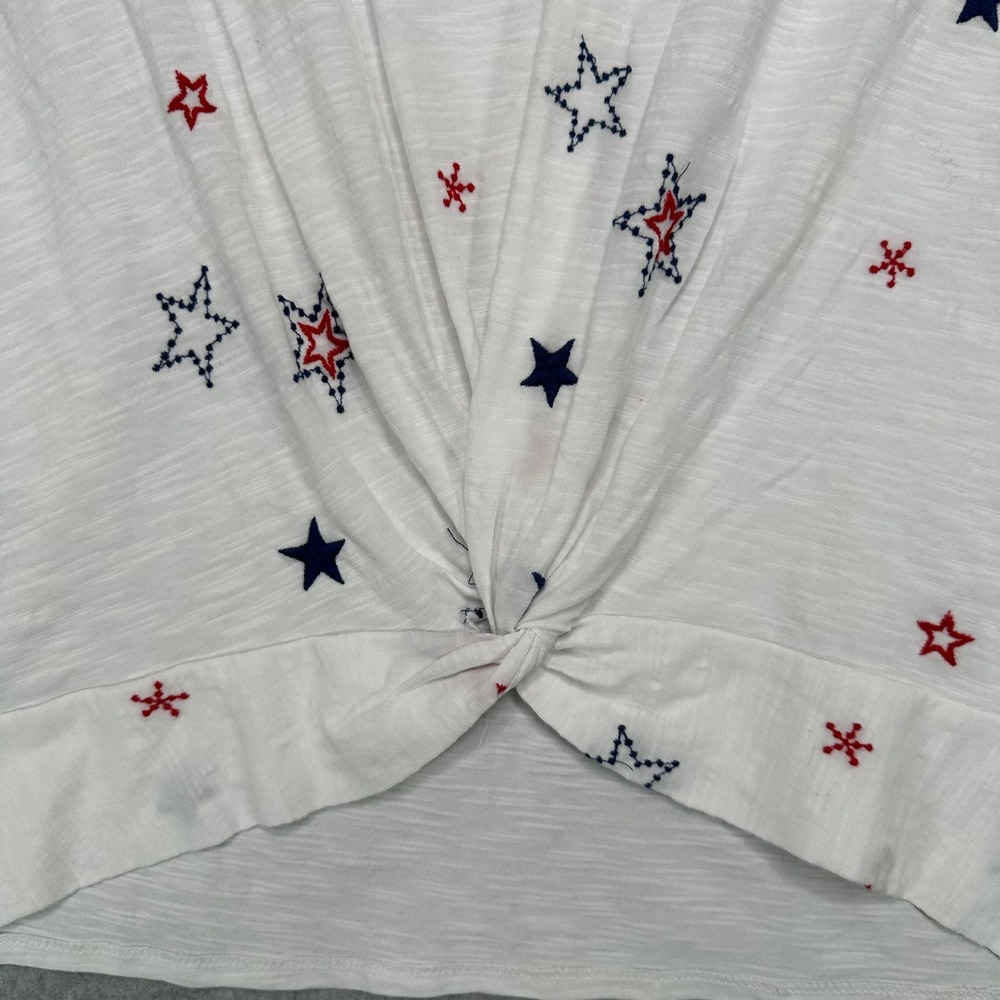 Lucky Brand Womens White‎ Embroidered Stars Twist Front T Shirt Size Medium NWT - Picture 2 of 9